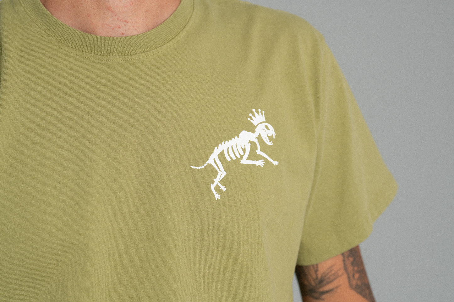 Classic Fit Crown Script Tee Green