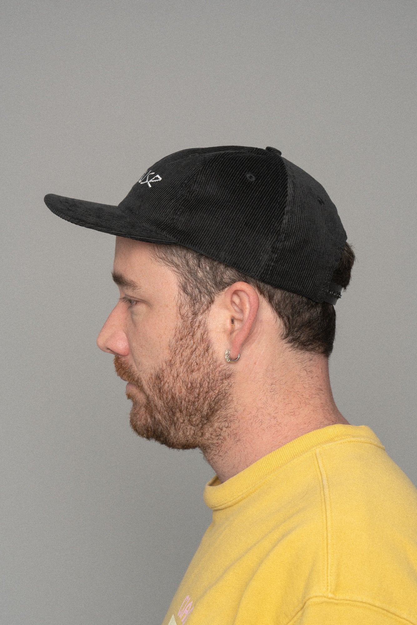 Cub House Corduroy Cap Black/White