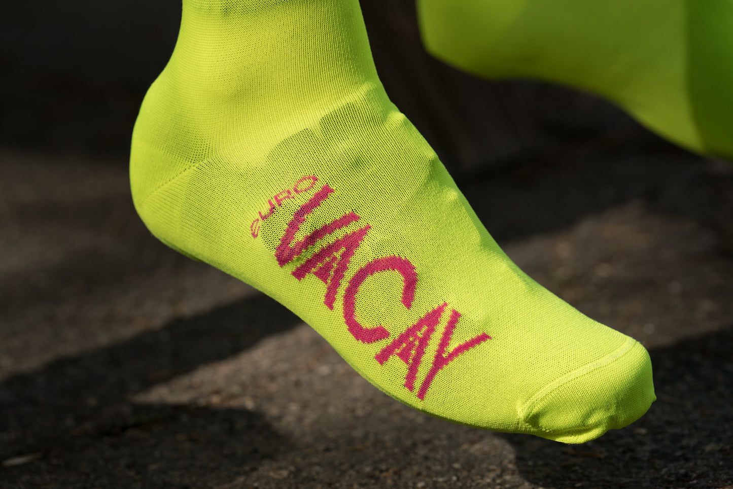 euroVACAY Shoe Cover Hi-Vis Yellow/Black